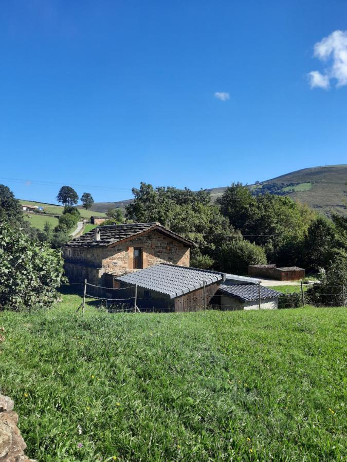 Cabana Pasiega La Quemada San Pedro Del Romeral Exterior foto